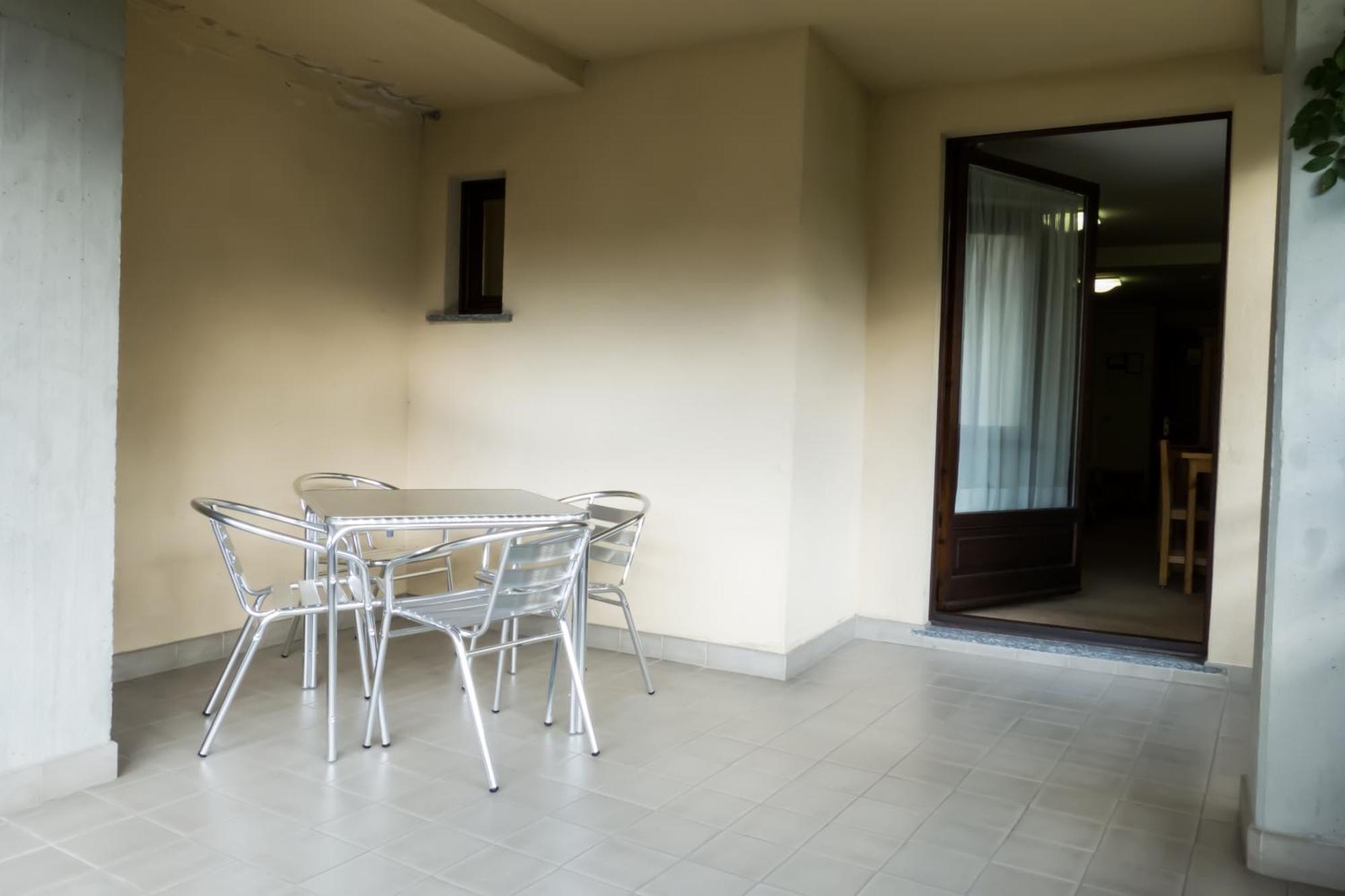 Hotel Valdotain วิลเนอเวอ ภายนอก รูปภาพ