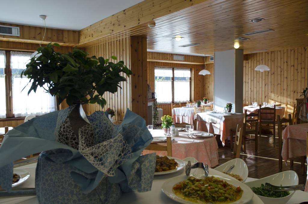 Hotel Valdotain วิลเนอเวอ ภายนอก รูปภาพ